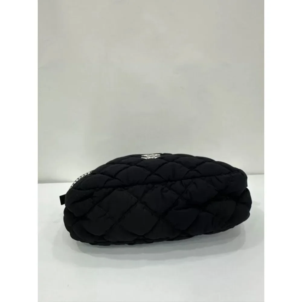 CHANEL brand color